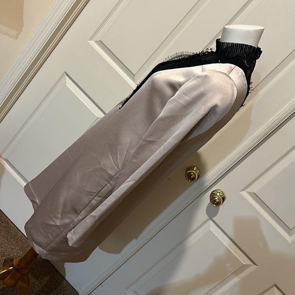 Reiss Gabriel Lace and Satin Dress. Size 4. NWT - Picture 9 of 13